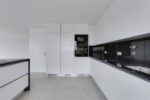 Moradia T4 Venda em Mexilhoeira Grande,Portimão