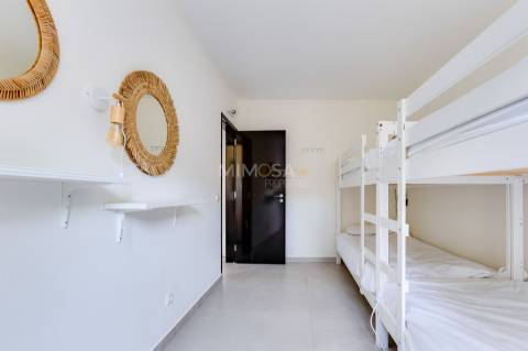 Moradia térrea com 2 quartos e vistas, Lagos