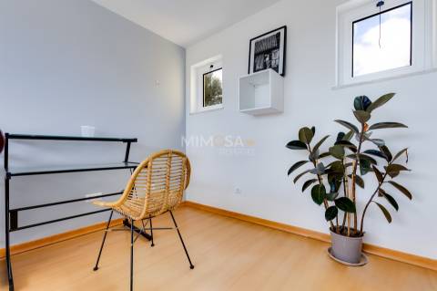 Moradia térrea com 2 quartos e vistas, Lagos