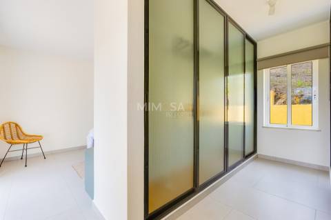 Moradia térrea com 2 quartos e vistas, Lagos