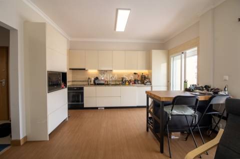 Apartamento T1+1 com Vista Mar à venda em Lagos