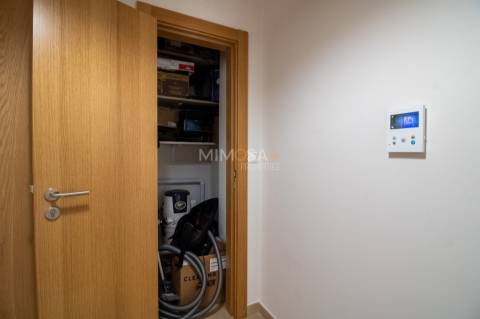 Apartamento T1+1 com Vista Mar à venda em Lagos