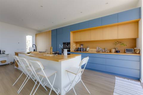 Moradia Contemporânea de Luxo T4 em Porto de Mós, Lagos