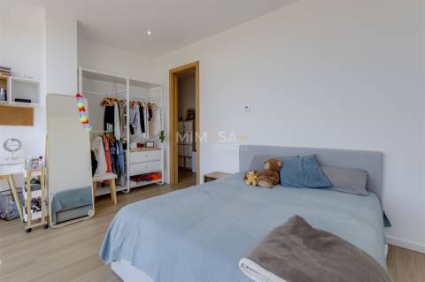 Moradia Contemporânea de Luxo T4 em Porto de Mós, Lagos