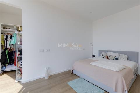 Moradia Contemporânea de Luxo T4 em Porto de Mós, Lagos