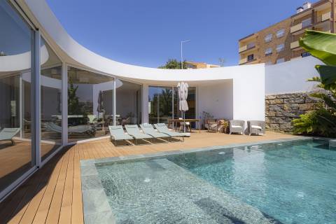 Moradia Contemporânea de Luxo T4 em Porto de Mós, Lagos