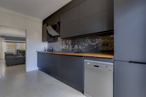 Apartamento T3 a 2 minutos da Praia de Porto de Mós, Lagos