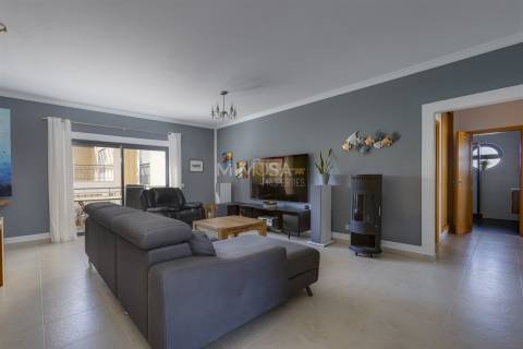 Apartamento T3 a 2 minutos da Praia de Porto de Mós, Lagos