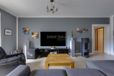 Apartamento T3 a 2 minutos da Praia de Porto de Mós, Lagos