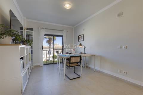 Apartamento T3 a 2 minutos da Praia de Porto de Mós, Lagos