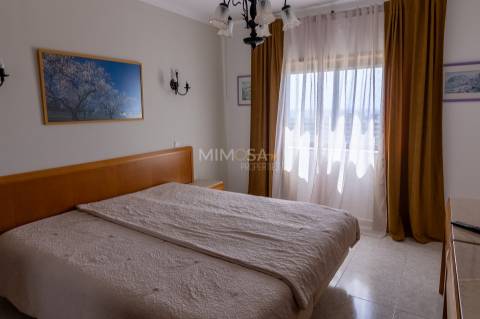 Apartamento T2, com vista mar em Alvor