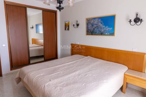 Apartamento T2, com vista mar em Alvor