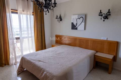 Apartamento T2, com vista mar em Alvor