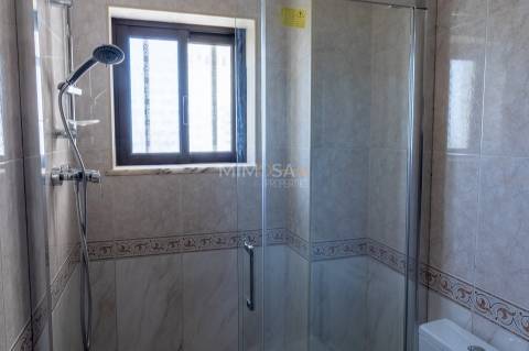 Apartamento T2, com vista mar em Alvor