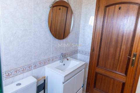 Apartamento T2, com vista mar em Alvor