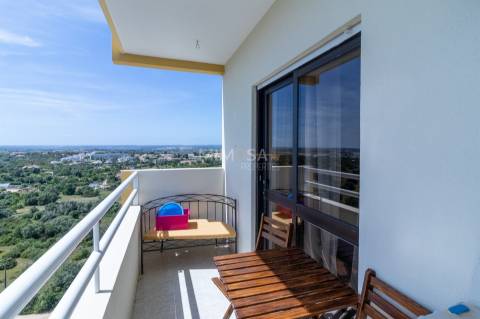 Apartamento T2, com vista mar em Alvor