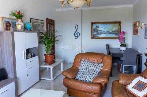 Apartamento T2, com vista mar em Alvor