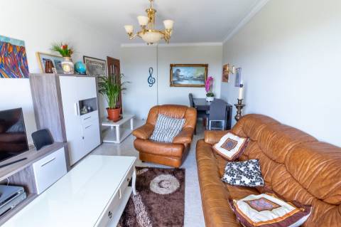 Apartamento T2, com vista mar em Alvor