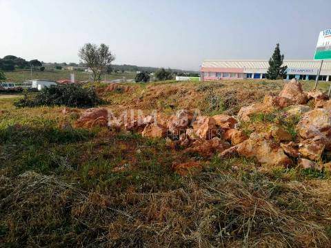 Terreno com Projeto de Loteamento – Excelente Oportunidade em Lagos