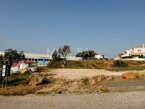 Terreno com Projeto de Loteamento – Excelente Oportunidade em Lagos
