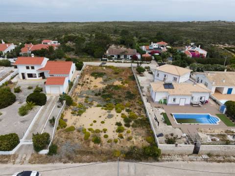 Terreno Urbano de 1.100 m² em Vale da Telha, Aljezur