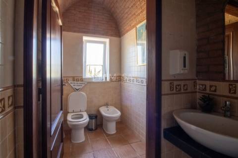 Oportunidade Negocio: Restaurante com Propriedade em Aljezur