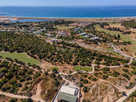 Terreno Para Construção T4 Venda em Lagos (São Sebastião e Santa Maria),Lagos