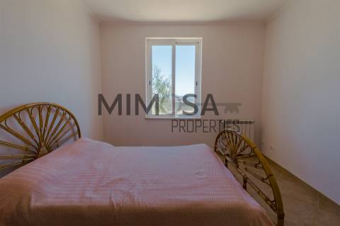 Encantadora casa tradicional, com piscina, localizada numa aldeia tranquila no coração do Algarve.