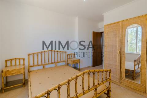 Encantadora casa tradicional, com piscina, localizada numa aldeia tranquila no coração do Algarve.