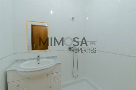 Encantadora casa tradicional, com piscina, localizada numa aldeia tranquila no coração do Algarve.