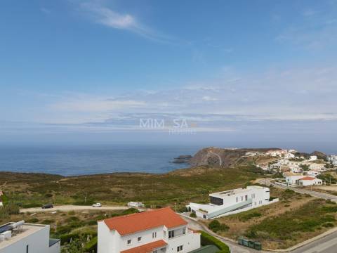 Bonita moradia T4 com piscina e vista mar perto de Vale da Telha