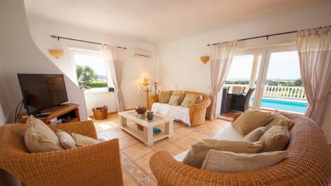 Moradia T6 Venda em Odiáxere,Lagos