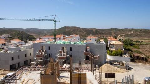 Nova Moradia T2+1 Duplex com Vista Mar na Aldeia da Carrapateira