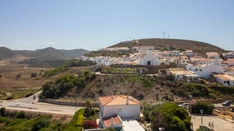 Novo Apartamento T2 com Vista Mar na Aldeia da Carrapateira