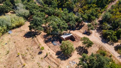 Herdade com 7,1 hectares com Potencial Turístico em Aljezur