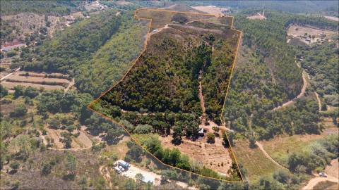 Herdade com 7,1 hectares com Potencial Turístico em Aljezur
