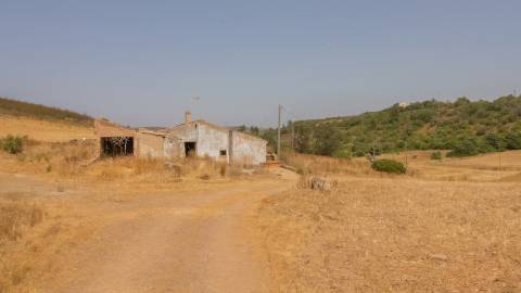 Quinta com Moradia e Terrenos de 16ha – Colinas Verdes, Lagos