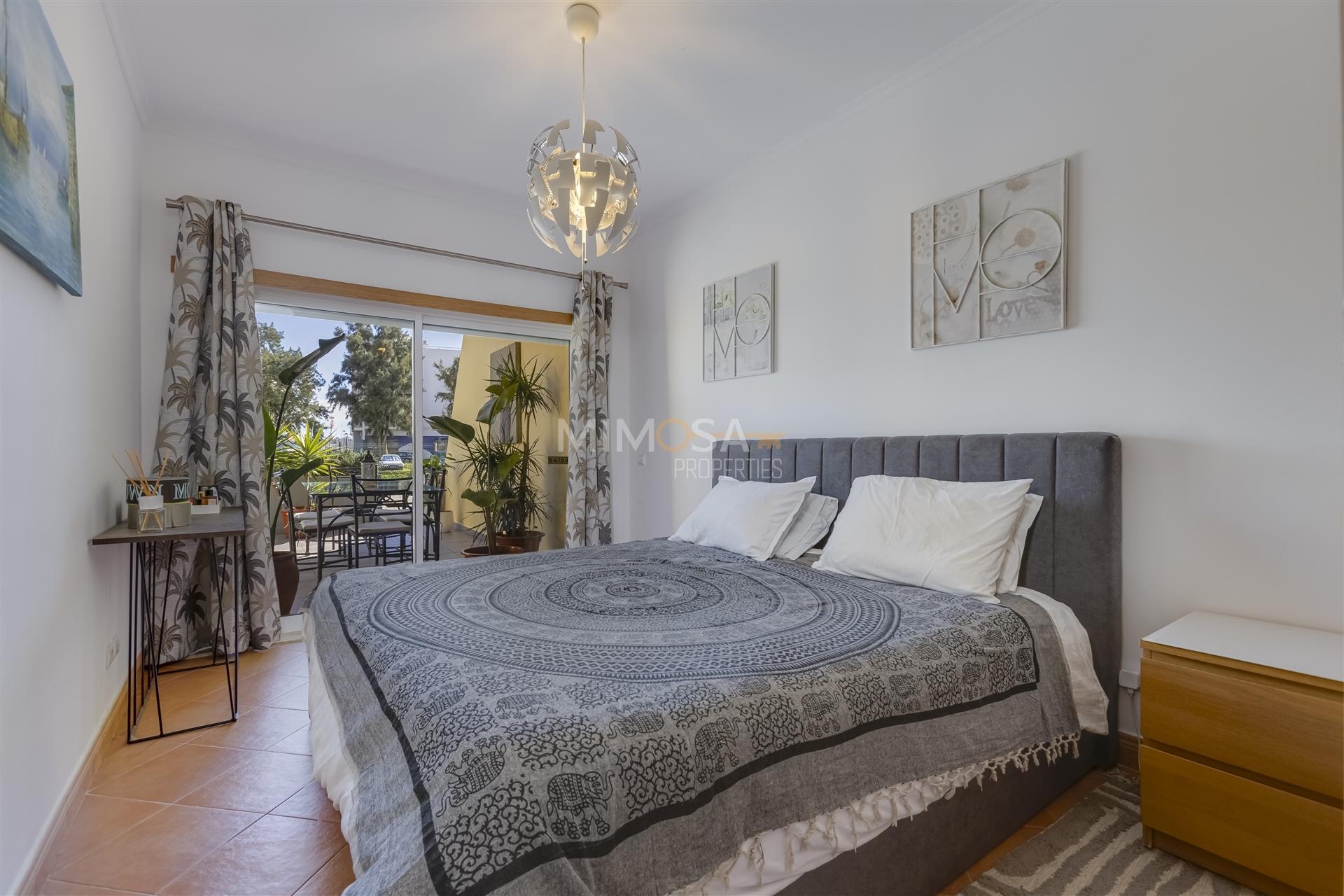 Apartamento T1, Meia Praia