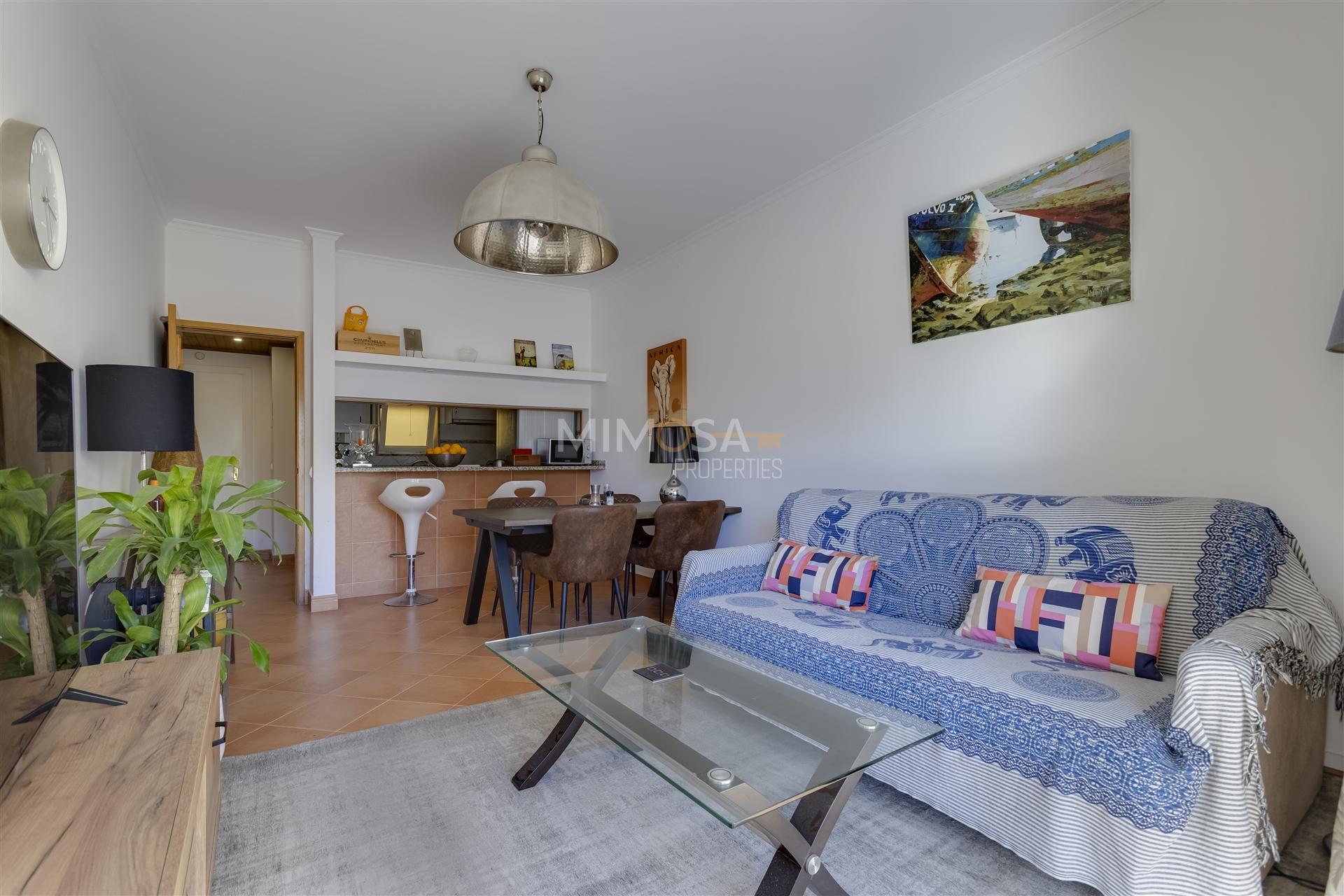 Apartamento T1, Meia Praia