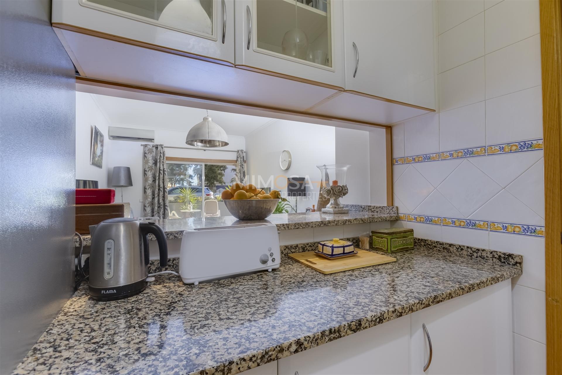 Apartamento T1, Meia Praia