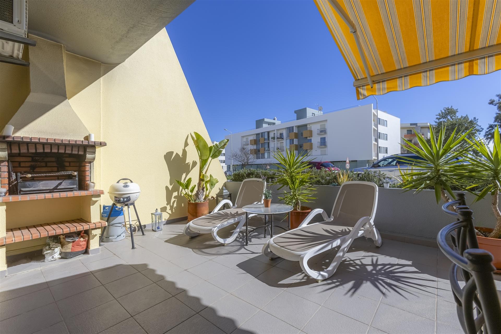 Apartamento T1, Meia Praia