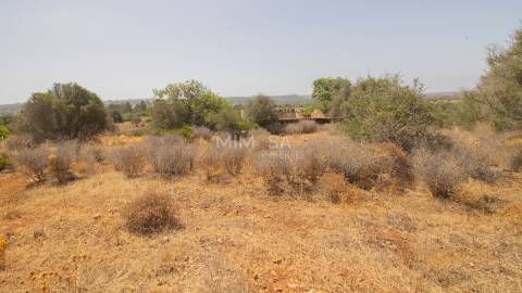 Terreno de 2ha com Ruina junto à Praia da Luz, Lagos