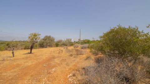 Terreno de 2ha com Ruina junto à Praia da Luz, Lagos