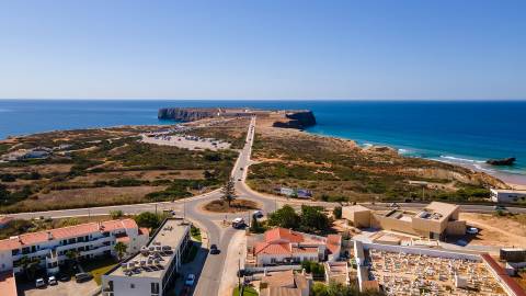 Moradia T3 + Lote na Vila de Sagres, Algarve