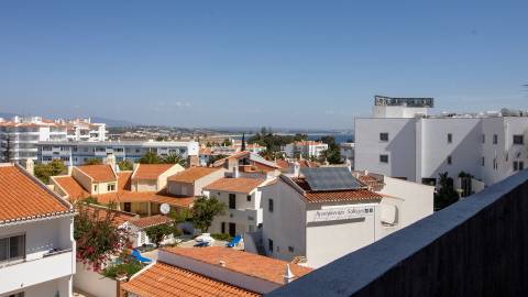 Novo Apartamento de Luxo com Terraço e Jacuzzi em Lagos