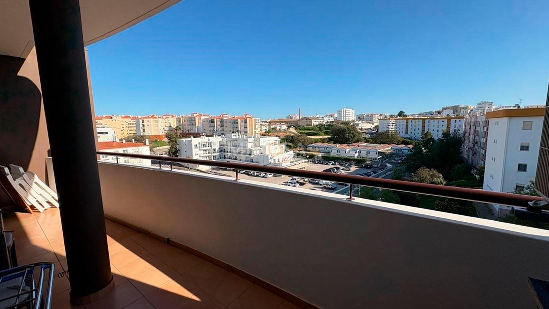 Apartamento T2 com Varanda e Luz Natural, Lagos