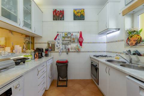 Apartamento T1 com Piscina na Meia Praia, Lagos