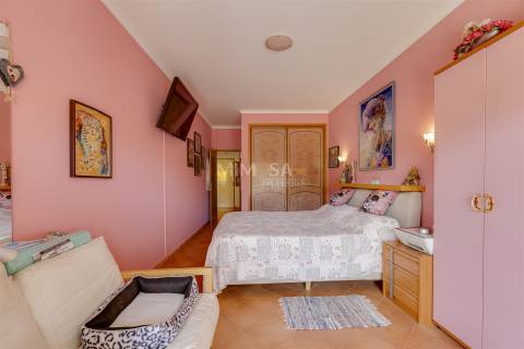 Apartamento T1 com Piscina na Meia Praia, Lagos