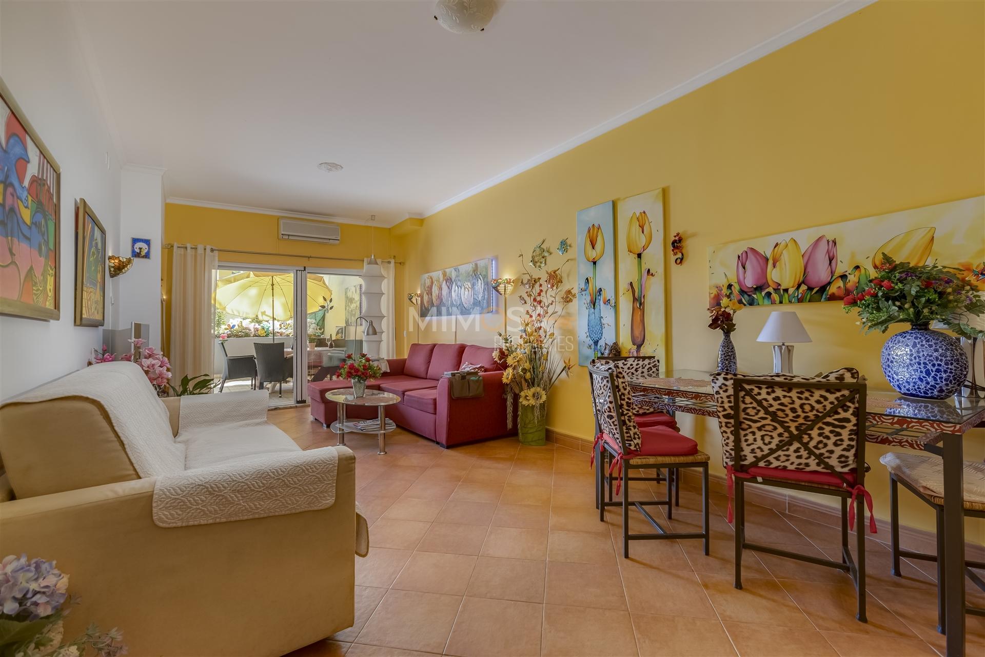 Apartamento T1 com Piscina na Meia Praia, Lagos