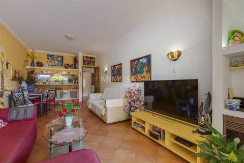 Apartamento T1 com Piscina na Meia Praia, Lagos